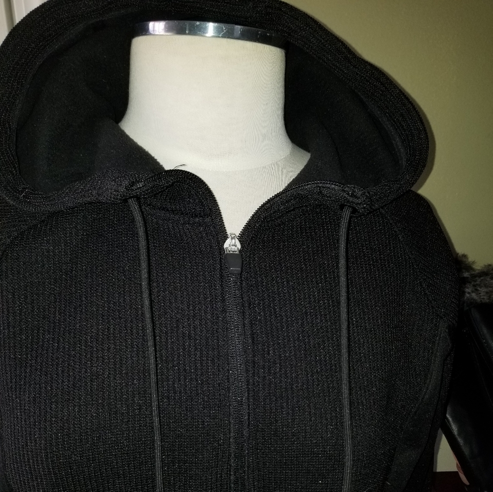 Swiss Tech Jacket - Picture 3 of 8